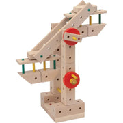 Detailansicht des Stecksystems des Matador M263 Holzbaukastens 93 Modelle