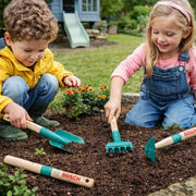 Detailansicht Handschaufel und Rechen aus dem Bosch Garten-Handgeräteset Kinder 4-teilig klein