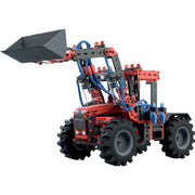 Fischertechnik Traktor-Set: fertiger Traktor im Maßstab 1:32 in Seitenansicht