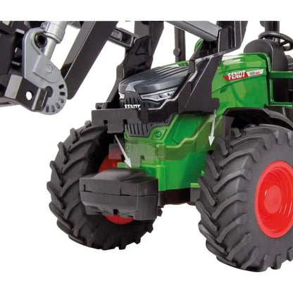 JAMARA Frontlader mit Palettengabel 1:24 am Traktor befestigt – Detailansicht
