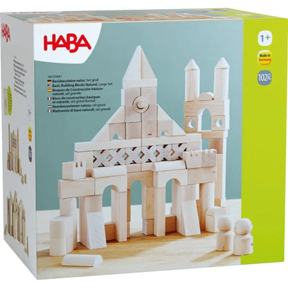 Nahaufnahme der unbehandelten Buchenholz-Bausteine aus dem HABA XL Set