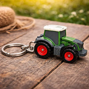 Detailansicht des Fendt 939 Vario Schlüsselanhängers mit stabilem Schlüsselring