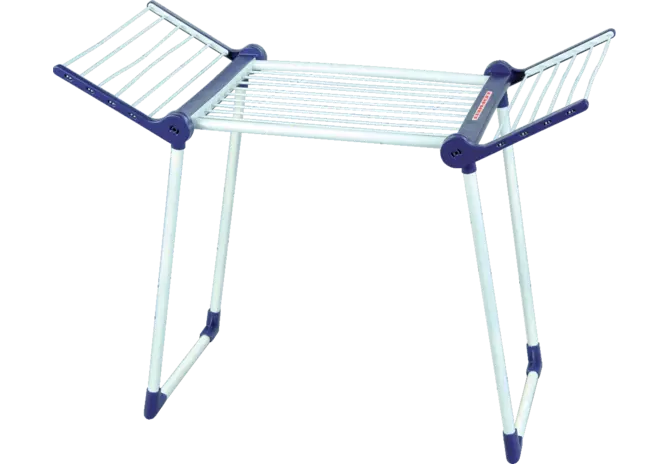 Spielzeug-Wäscheständer von klein, kindgerecht und bunt gestaltet
